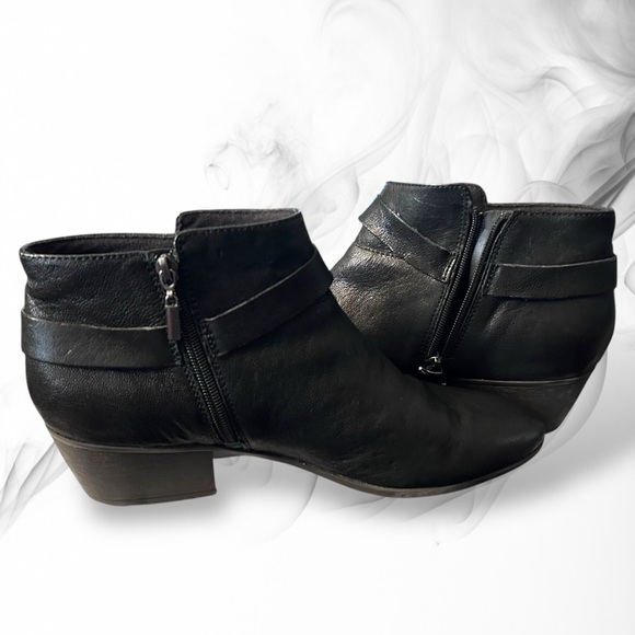 Clarks Boylan Dawn Leather Block Heel Comfort Fall Ankle Boot Black 11 - Picture 2 of 9